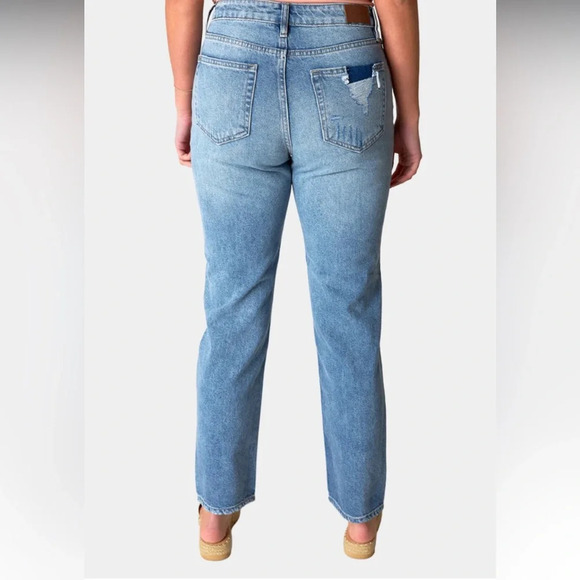 Hidden Jeans Med Wash Distressed Tracey High Rise Straight Crop Jeans Size 29 - Picture 3 of 9